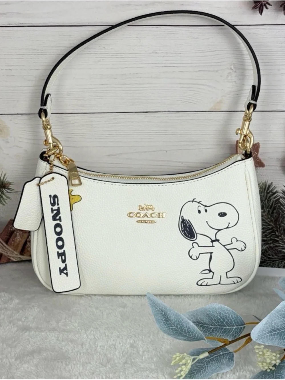 Coach White Leather Snoopy & Woodstock Crossbody Bag - Picture 3 of 4